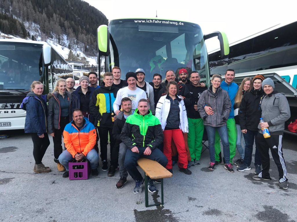 Der Traum eines jeden Skifahrers mit ausreichend Schnee und strahlendem Sonnenschein hatte sich an diesem Wochenende schon fast übererfüllt, als der Skiclub mit knapp 40 Teilnehmern nach Ischgl aufbrach.